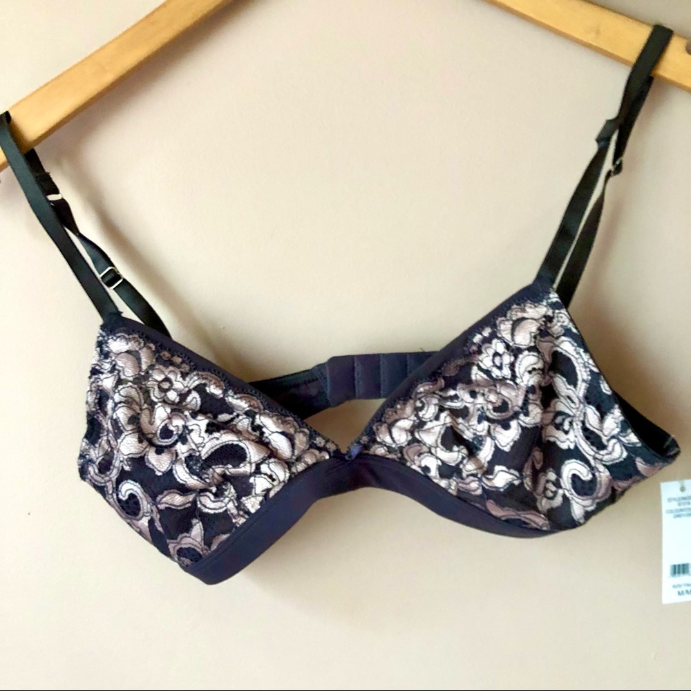 NWT Lord & Taylor Wireless  Lace Bra/ bralette